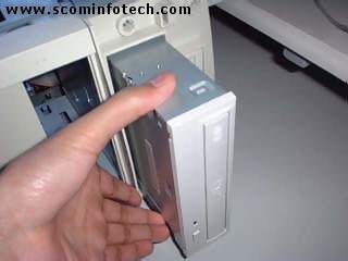 Placing the DVD Rom Drive